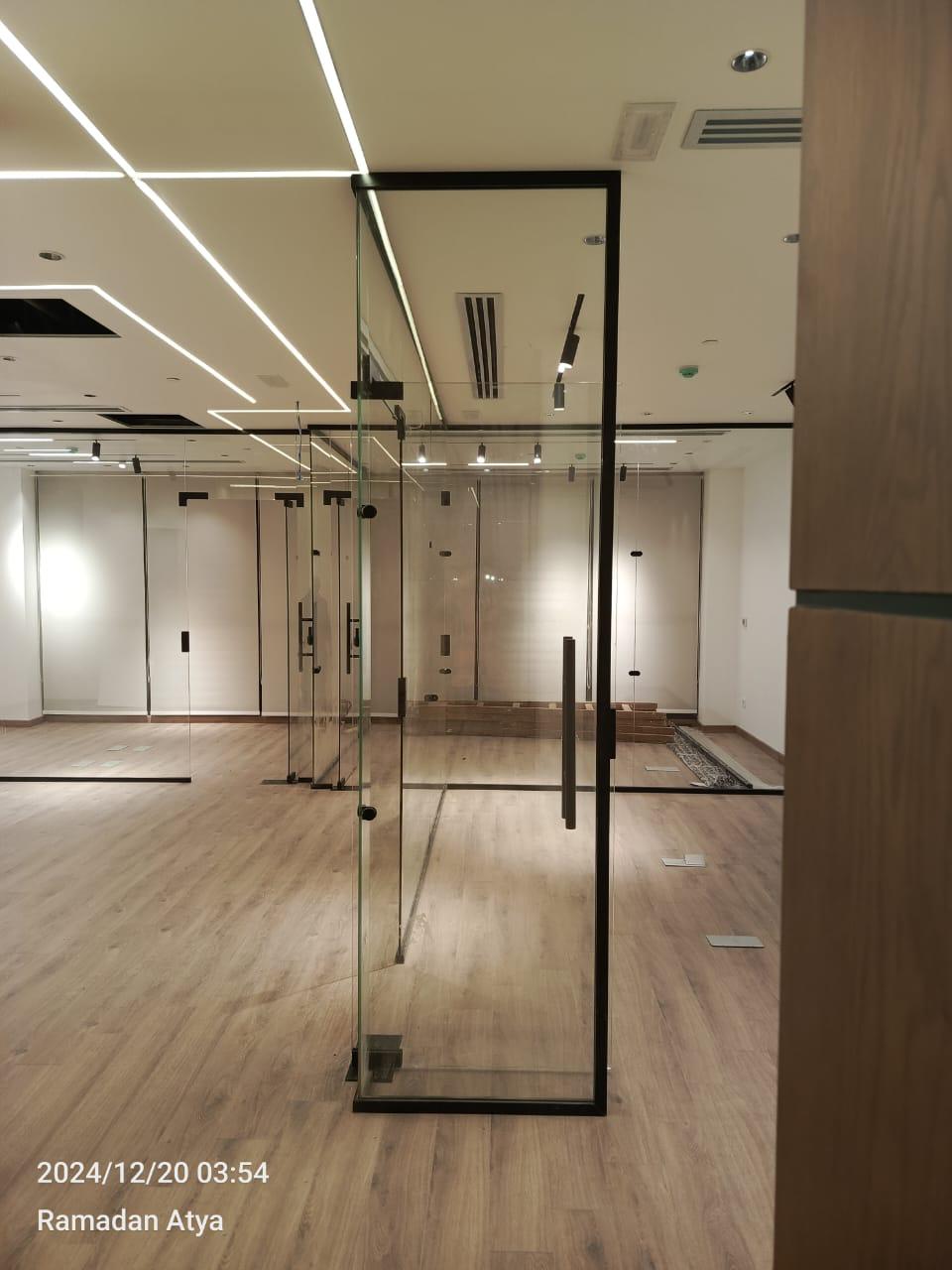 قواطع مكتبية عازلة للصوت • Acoustic Glass Partitions